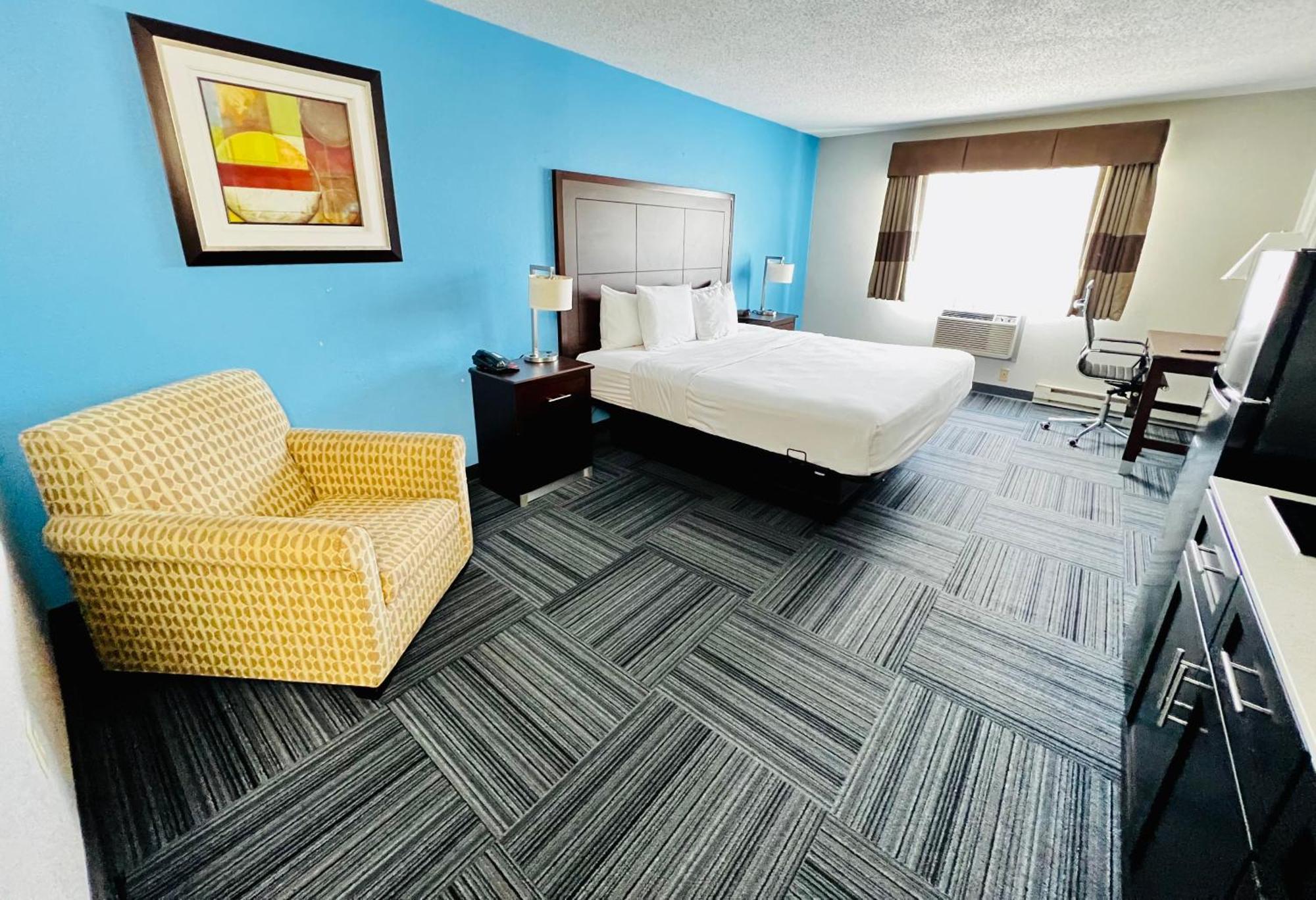 Hotel Baymont By Wyndham Marinette Extérieur photo