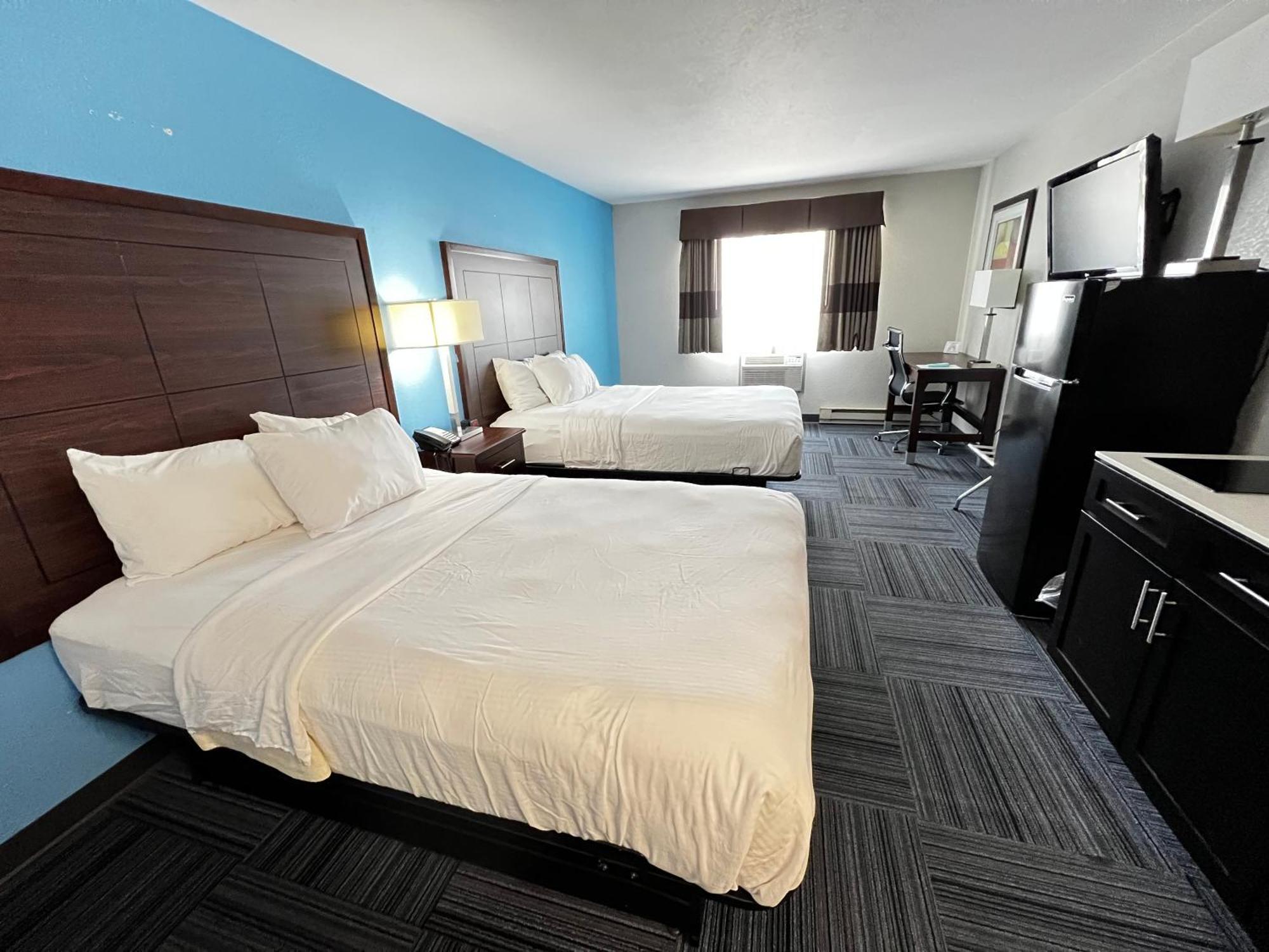Hotel Baymont By Wyndham Marinette Extérieur photo